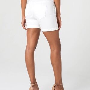 Liverpool White Pull-On Chloe Cuffed High Rise Jean Shorts